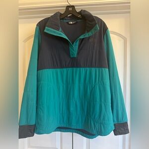 WOMENS NORTH FACE PULLOVER - SIZE XL - USED